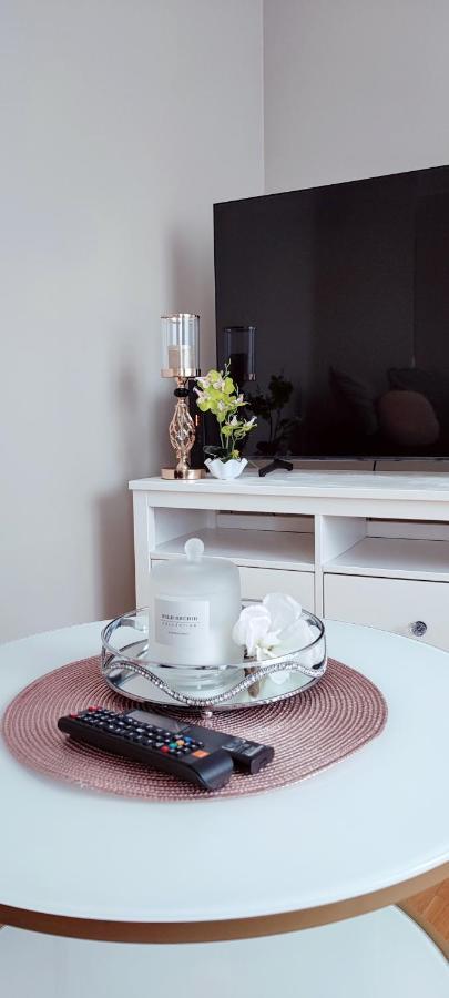 Cosmopolitan Apartament Z Bezplatnym, Prywatnym Parkingiem W Hali Garazowej Stary Toruń Dış mekan fotoğraf